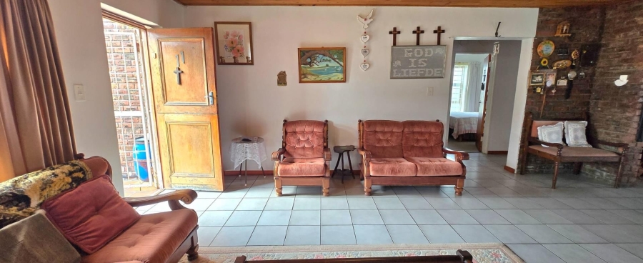3 Bedroom Property for Sale in Franskraal Western Cape